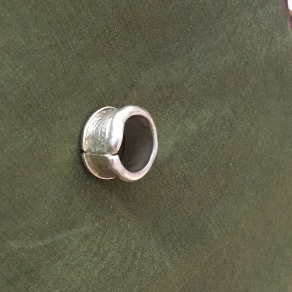 Ring - Picture 1 of 1